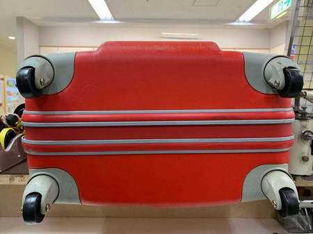 スーツケース、キャリーバッグのキャスター交換3.jpg
