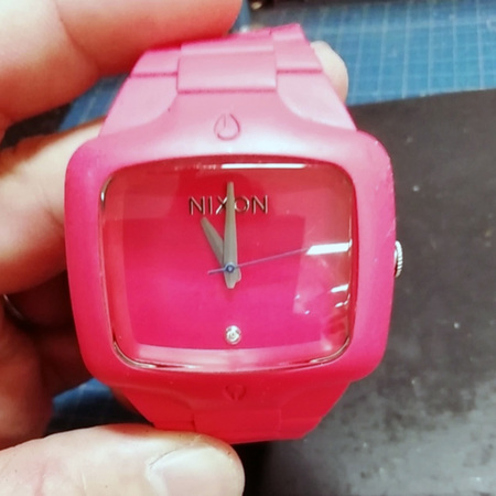 NIXON（ニクソン）腕時計電池交換3.jpg